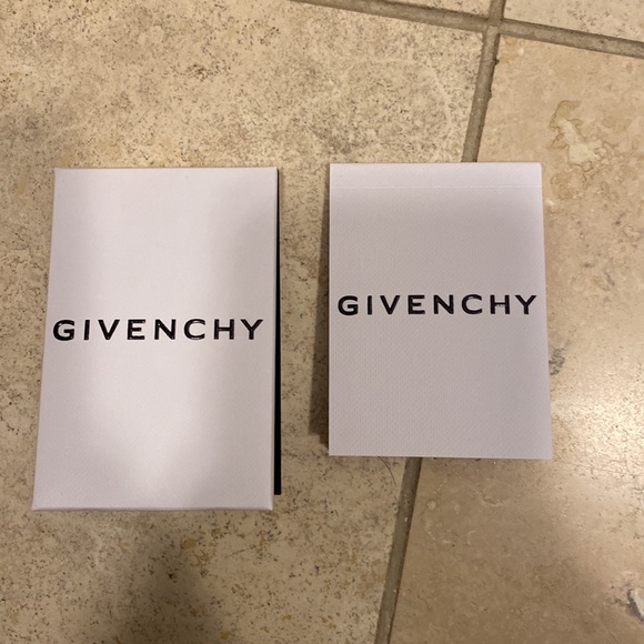 Authentic Givenchy Red Logo Slides - Picture 2 of 11
